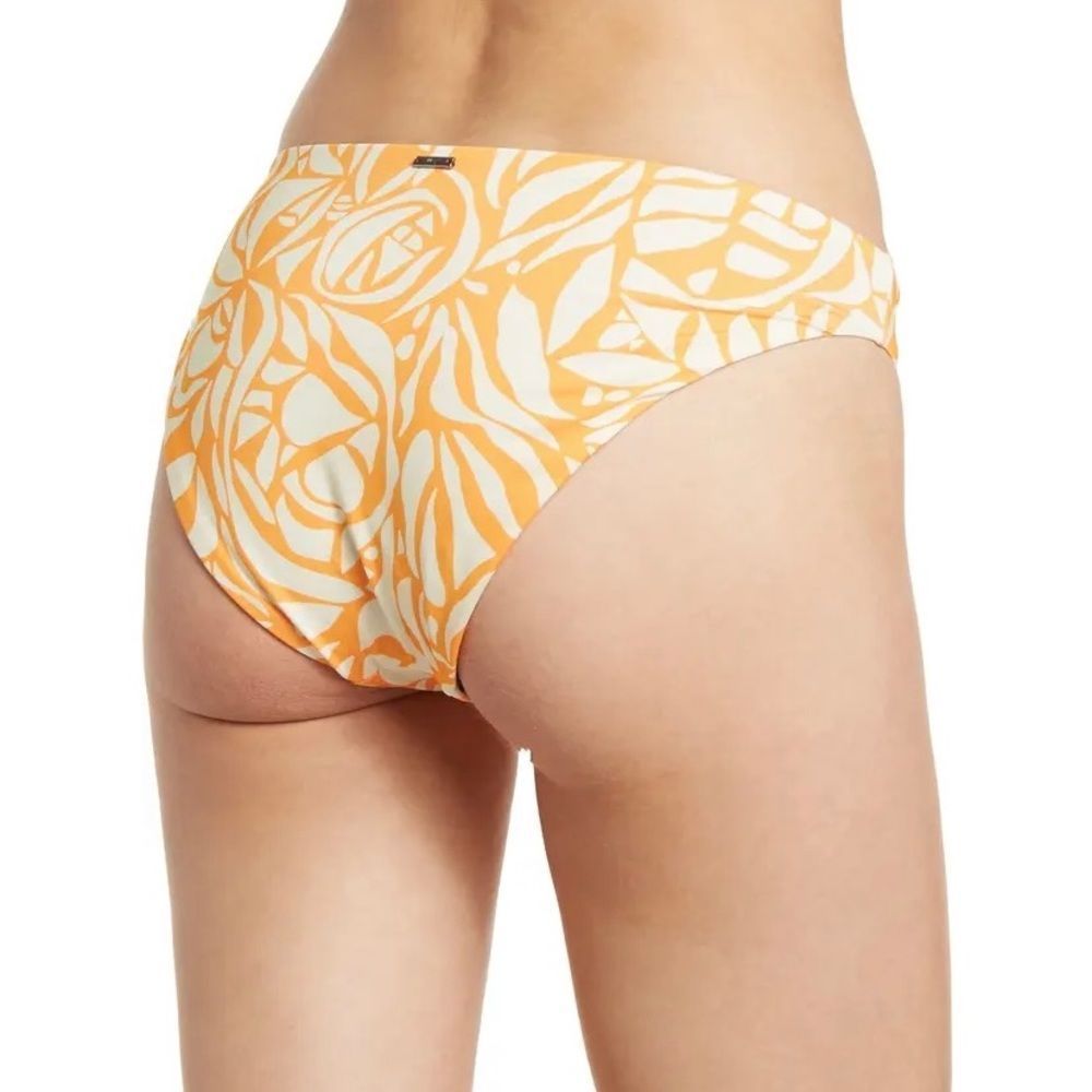 Nwt Maaji Tanzania Reversible Classic Signature Cut Bikini Bottom. Small — image 4 of 8